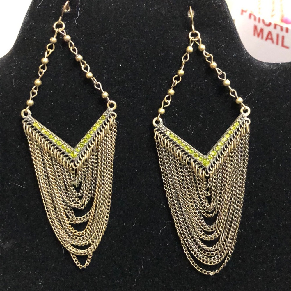 Chain dangle earrings
